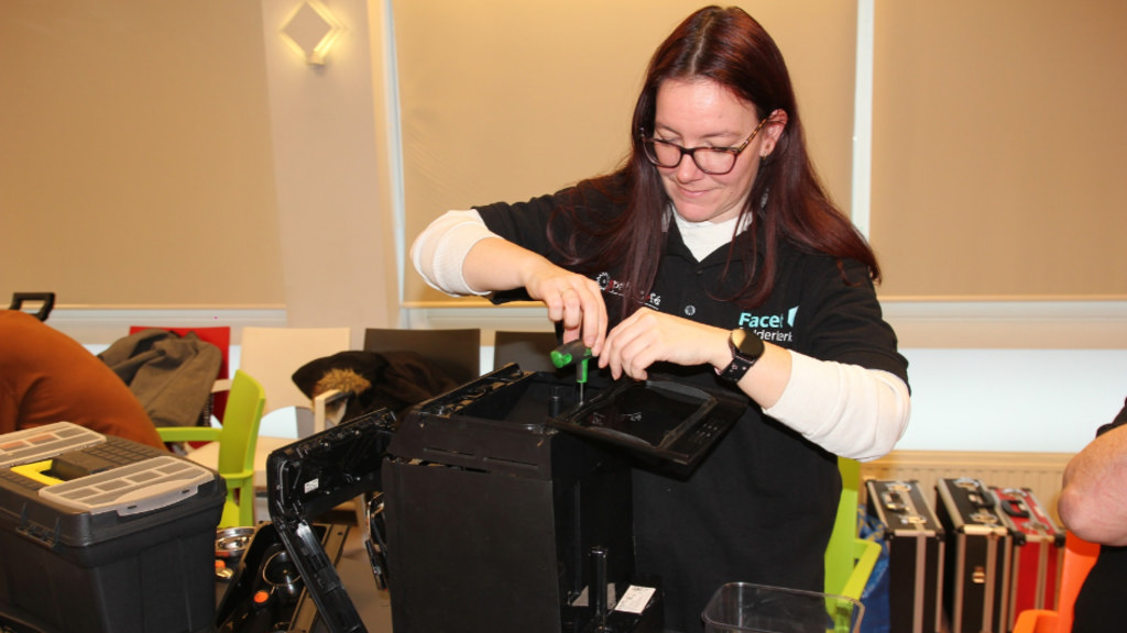 Repair Café in wijkcentrum West in Ridderkerk
